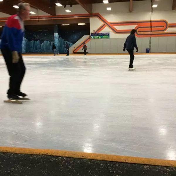 多伦多的露天溜冰场, 本周起陆续开放！小伙伴们约起来！