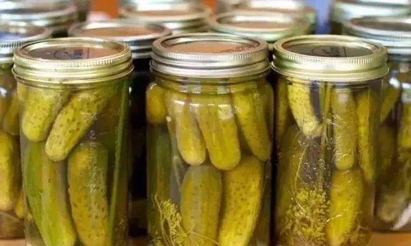 加拿大的黑暗料理大汇总，看看你吃过几样？你会对洗脚水+风油精有新看法！