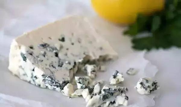 加拿大的黑暗料理大汇总，看看你吃过几样？你会对洗脚水+风油精有新看法！