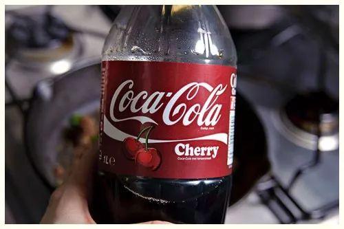 加拿大的黑暗料理大汇总，看看你吃过几样？你会对洗脚水+风油精有新看法！