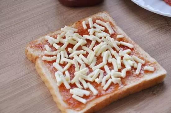 吐司白面包的5种创意吃法:你的早餐、午餐和零食都被承包了! 吐司白面包的5种创意吃法:你的早餐、午餐和零食都被承包了!