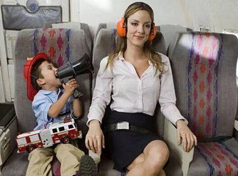 带娃坐飞机：从票到推车，私人tips教你搞定熊孩子的吃喝拉撒玩和睡！