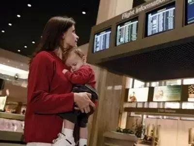 带娃坐飞机：从票到推车，私人tips教你搞定熊孩子的吃喝拉撒玩和睡！