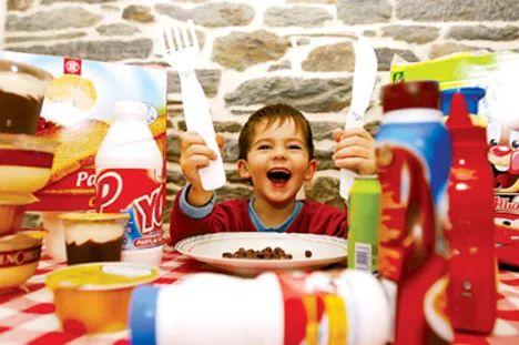 带娃坐飞机：从票到推车，私人tips教你搞定熊孩子的吃喝拉撒玩和睡！