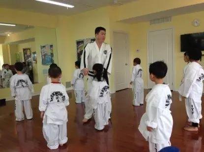 孩子上兴趣班最佳年龄总结：不拔苗助长也别错过黄金时间