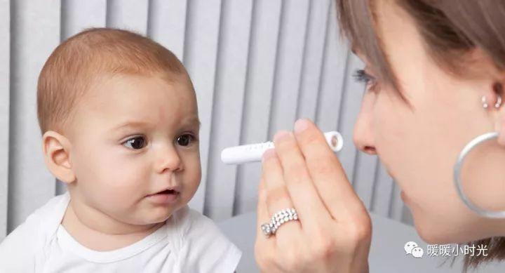 加拿大的免费福利之一，你有定期带娃去做眼科检查吗？