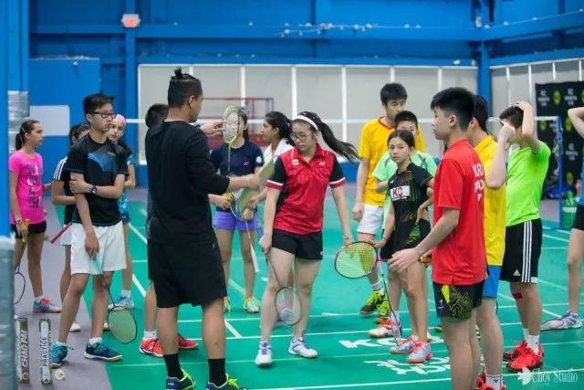 兴趣班指南:为什么要让孩子去学羽毛球?几岁开始学最合适? 兴趣班指南:为什么要让孩子去学羽毛球?几岁开始学最合适?