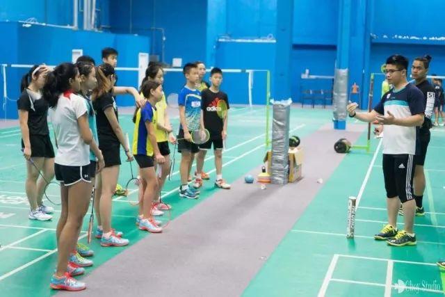 兴趣班指南:为什么要让孩子去学羽毛球?几岁开始学最合适? 兴趣班指南:为什么要让孩子去学羽毛球?几岁开始学最合适?