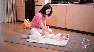 新妈必备十八般武艺：婴儿防胀气排气操、抚触操教程动图详解简单易学！