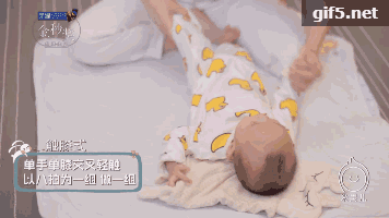 新妈必备十八般武艺：婴儿防胀气排气操、抚触操教程动图详解简单易学！