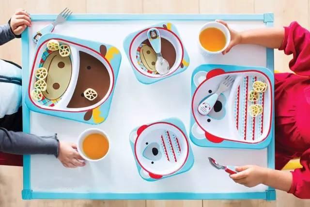 娃不爱吃饭，是不是你家的餐具太丑？安利12款加拿大妈妈最爱的儿童餐具！