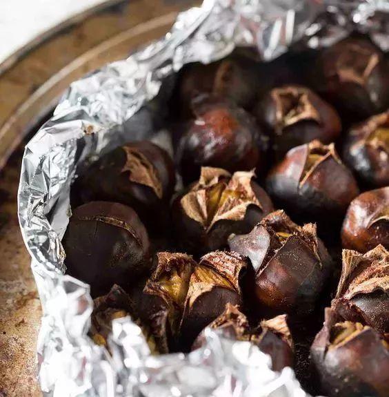 别只会蒸米饭了，电饭煲还能这样用，煲汤炖肉烤鸡....