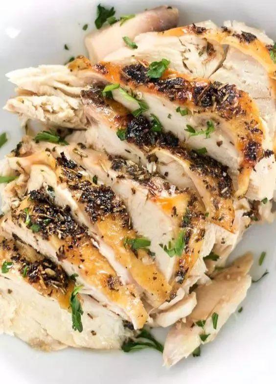 别只会蒸米饭了，电饭煲还能这样用，煲汤炖肉烤鸡....