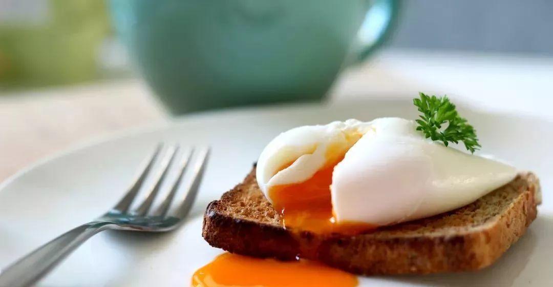 学美食博客用微波炉做糖心蛋,这位妈妈差点毁容.... 学美食博客用微波炉做糖心蛋,这位妈妈差点毁容....