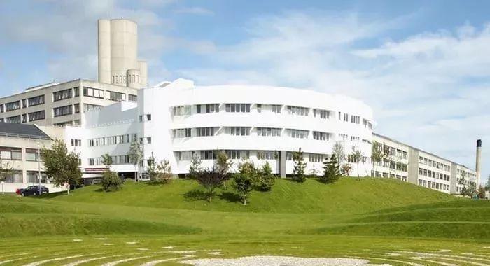 臀位强行顺产，宝宝的头被硬生生扯断了：这不是医疗事故是杀人吧！