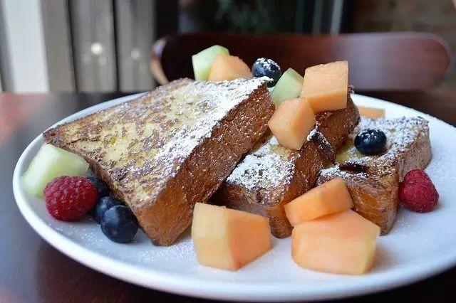 带娃也能好好吃顿饭！安利多伦多10家亲子餐厅：儿童餐+玩具+表演