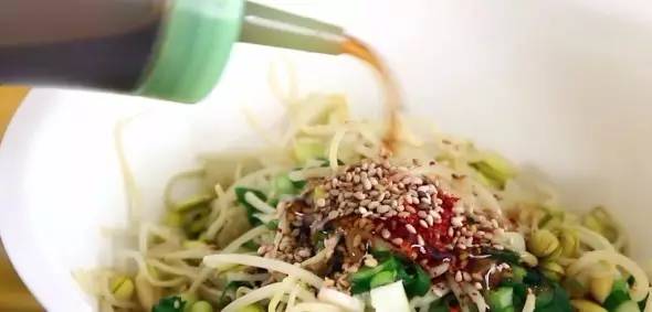 凉拌菜就是中式沙拉?土味优雅了解一下! 凉拌菜就是中式沙拉?土味优雅了解一下!