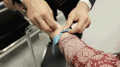 “妈妈手”，“产后腰酸背痛”，你还在忍痛吗？