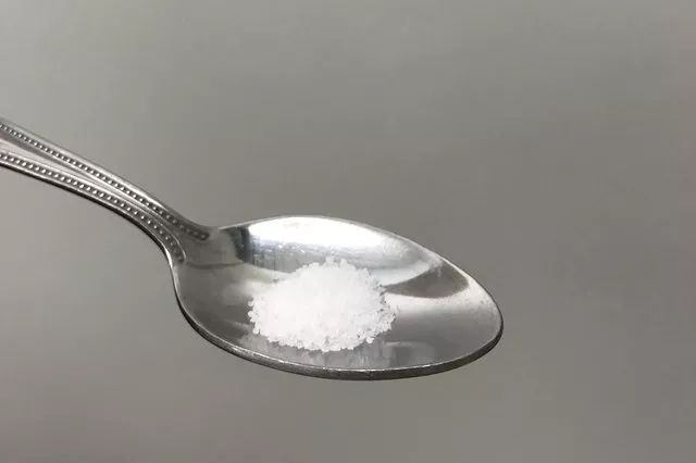 我说你不会吃盐你还不信！有本事戳此文啊！