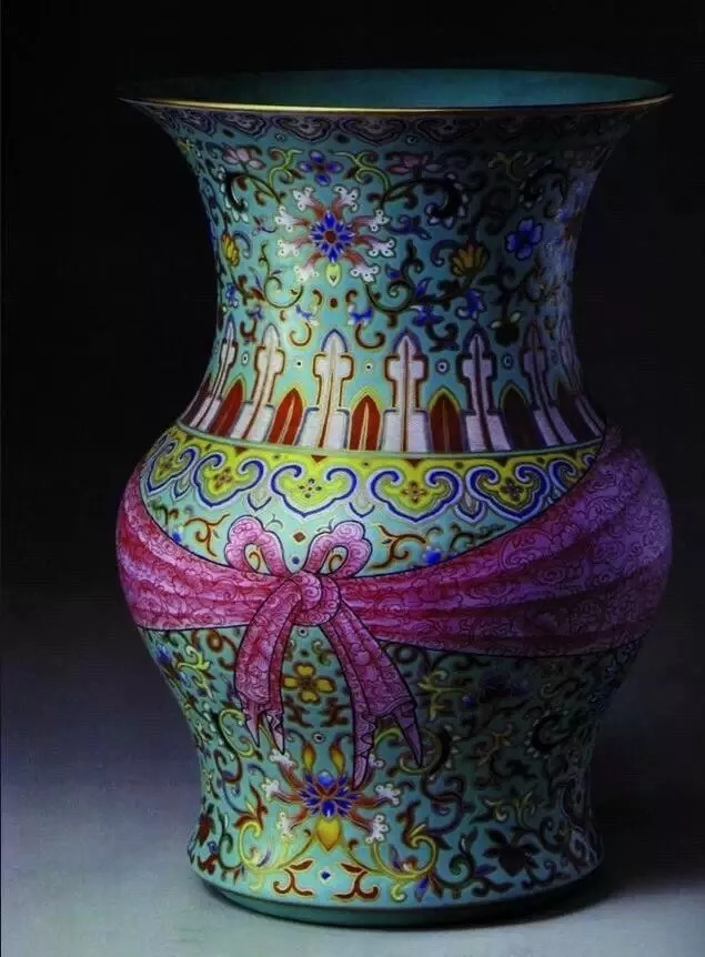 红底小碎花之父乾隆:朕的审美一级棒! 红底小碎花之父乾隆:朕的审美一级棒!