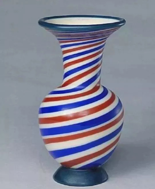 红底小碎花之父乾隆：朕的审美一级棒！