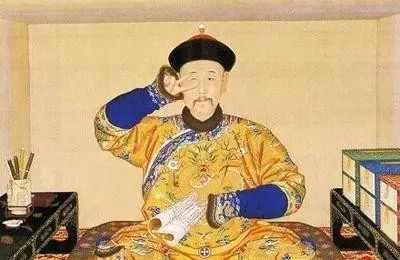 红底小碎花之父乾隆:朕的审美一级棒! 红底小碎花之父乾隆:朕的审美一级棒!