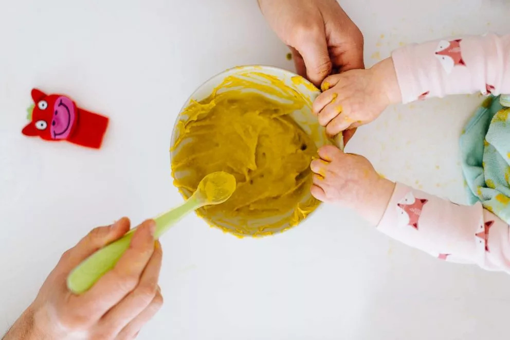 多款大牌婴幼儿食品含重金属！娃还能不能吃口安心饭？