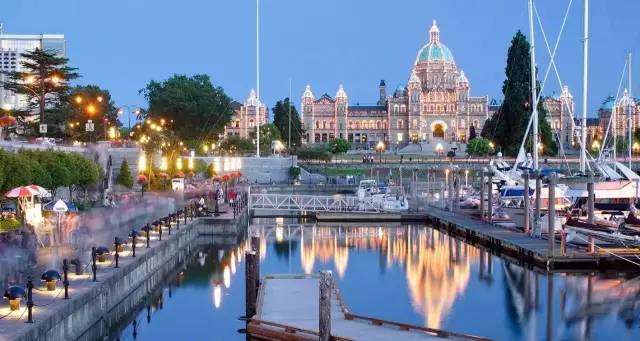 加拿大最美的自驾游路线：春风十里不及枫叶国一寸秋景