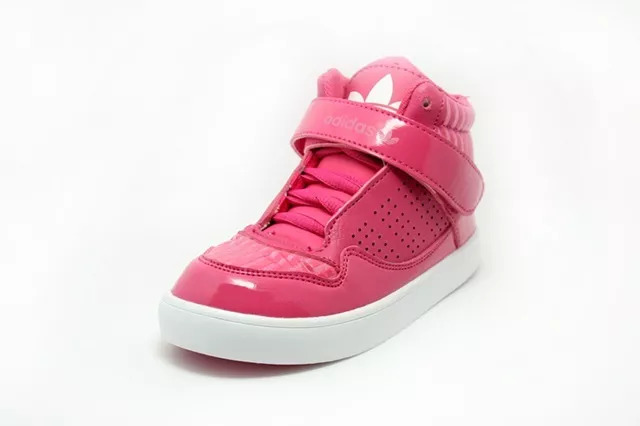 妈妈,你买错了!这不是老师说的indoor shoes.... 妈妈,你买错了!这不是老师说的indoor shoes....