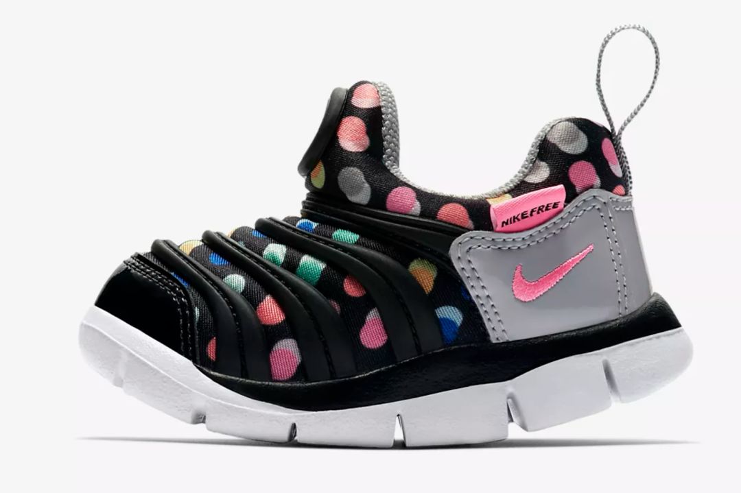 妈妈,你买错了!这不是老师说的indoor shoes.... 妈妈,你买错了!这不是老师说的indoor shoes....