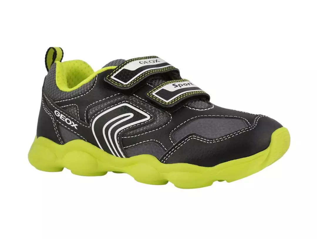 妈妈,你买错了!这不是老师说的indoor shoes.... 妈妈,你买错了!这不是老师说的indoor shoes....