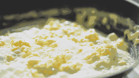 煮饭煮面煮饺子，是用凉水？开水？还是不凉不热的水？