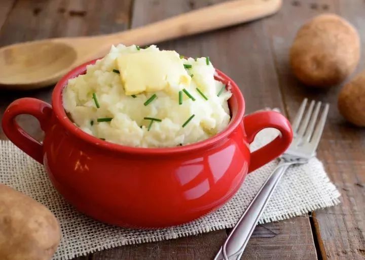 感恩节三大主菜的手残懒人版：火鸡、南瓜派、土豆泥