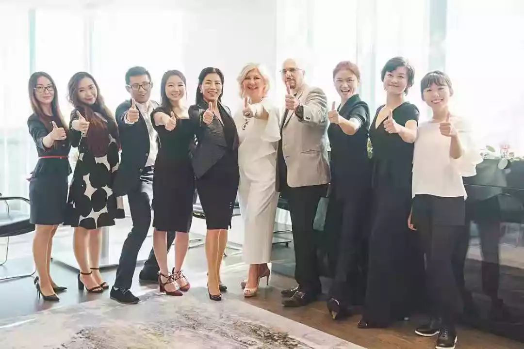 63岁的刘晓庆和53岁的刘嘉玲:岁月从来不是杀猪刀 63岁的刘晓庆和53岁的刘嘉玲:岁月从来不是杀猪刀