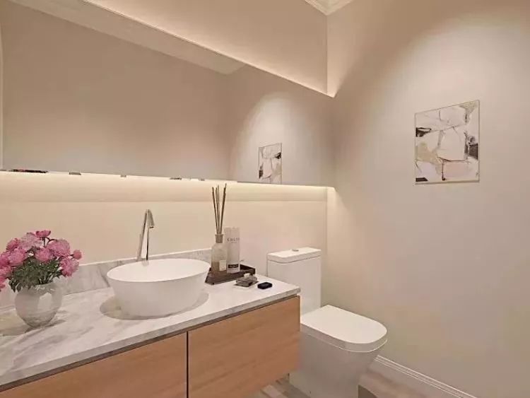 打玻尿酸=整容？听听加拿大医生怎么说...