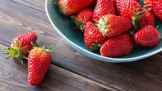 【2019】最脏和最干净的蔬菜瓜果榜单：想不到你是这样的草莓...
