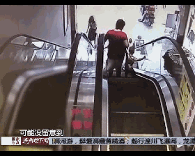 痛心！慎点！妈妈抱娃乘手扶梯，孩子不慎坠楼身亡......