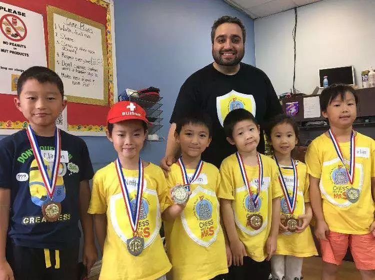 YRDSB、TDSB老师也来教课?这个夏令营我喜欢! YRDSB、TDSB老师也来教课?这个夏令营我喜欢!