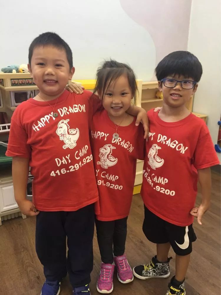 【火爆游泳夏令营】每天专业游泳课程+免费提供早、午餐和点心! 【火爆游泳夏令营】每天专业游泳课程+免费提供早、午餐和点心!