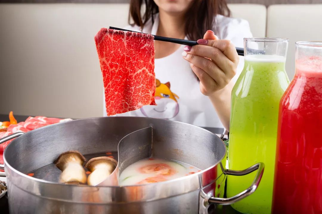 周日母亲节火锅免费吃!晚了可连底料都没有了.... 周日母亲节火锅免费吃!晚了可连底料都没有了....