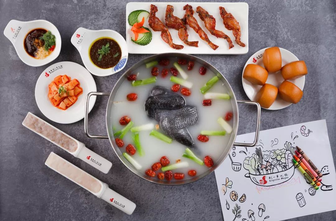 周日母亲节火锅免费吃!晚了可连底料都没有了.... 周日母亲节火锅免费吃!晚了可连底料都没有了....
