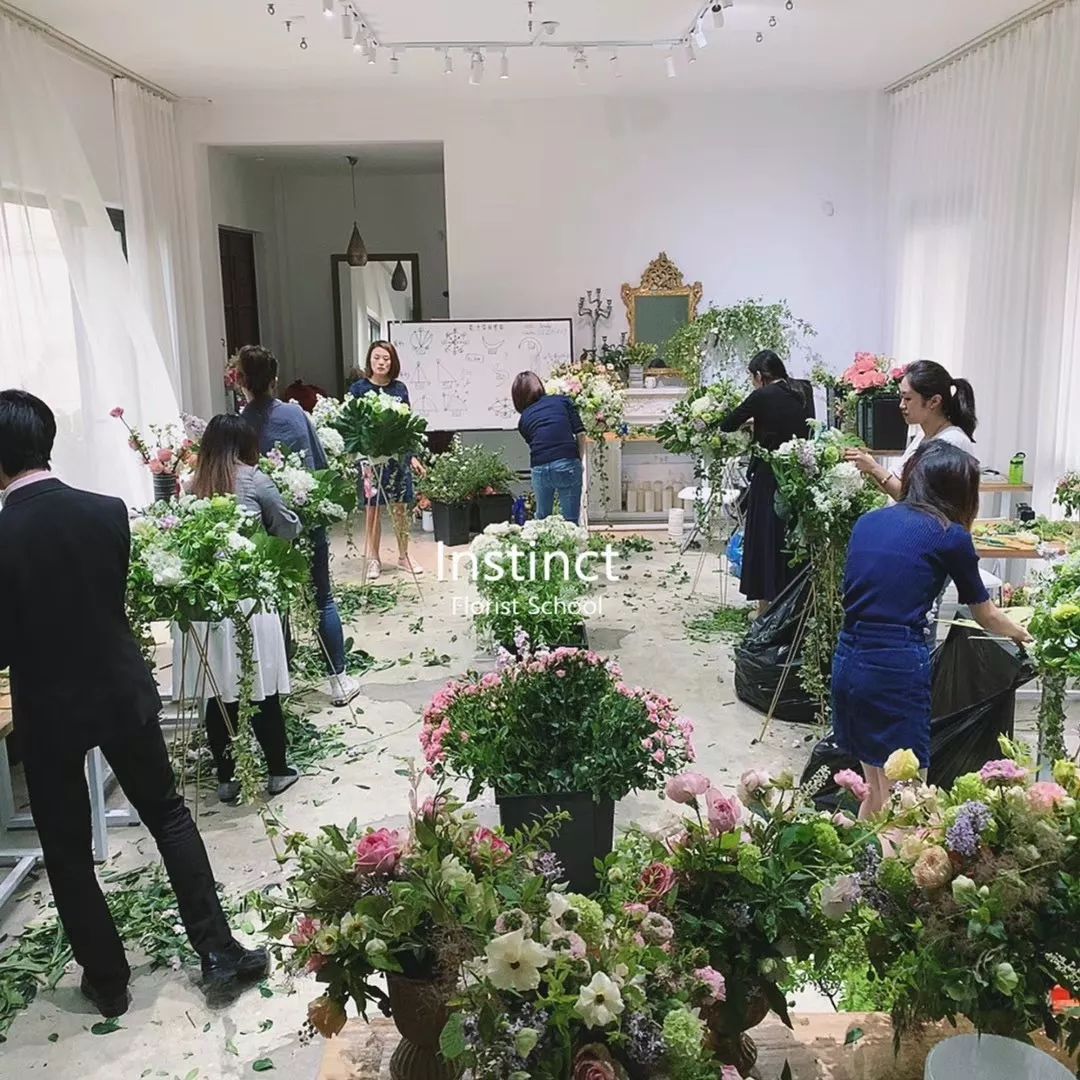 仙境中的玩花之旅：我想我也能成为花艺师