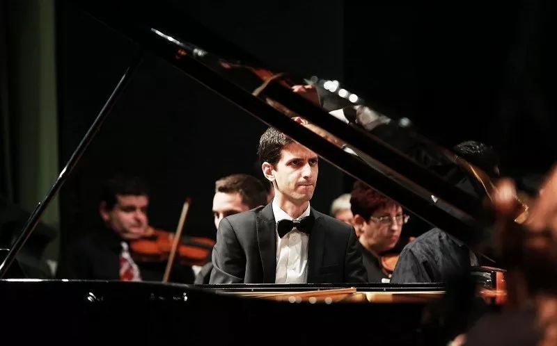 多伦多的琴童们有福气啦：观摩国际大师钢琴独奏