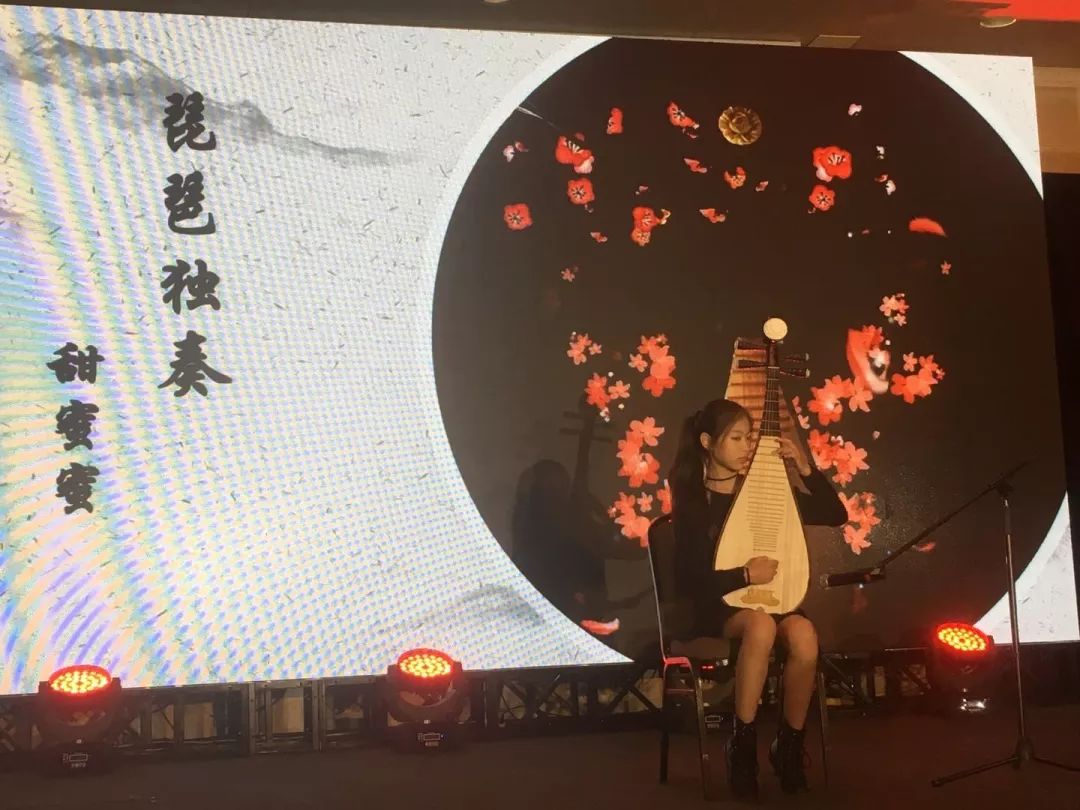 “2019卓越慈善之夜”圆满落下帷幕 “2019卓越慈善之夜”圆满落下帷幕
