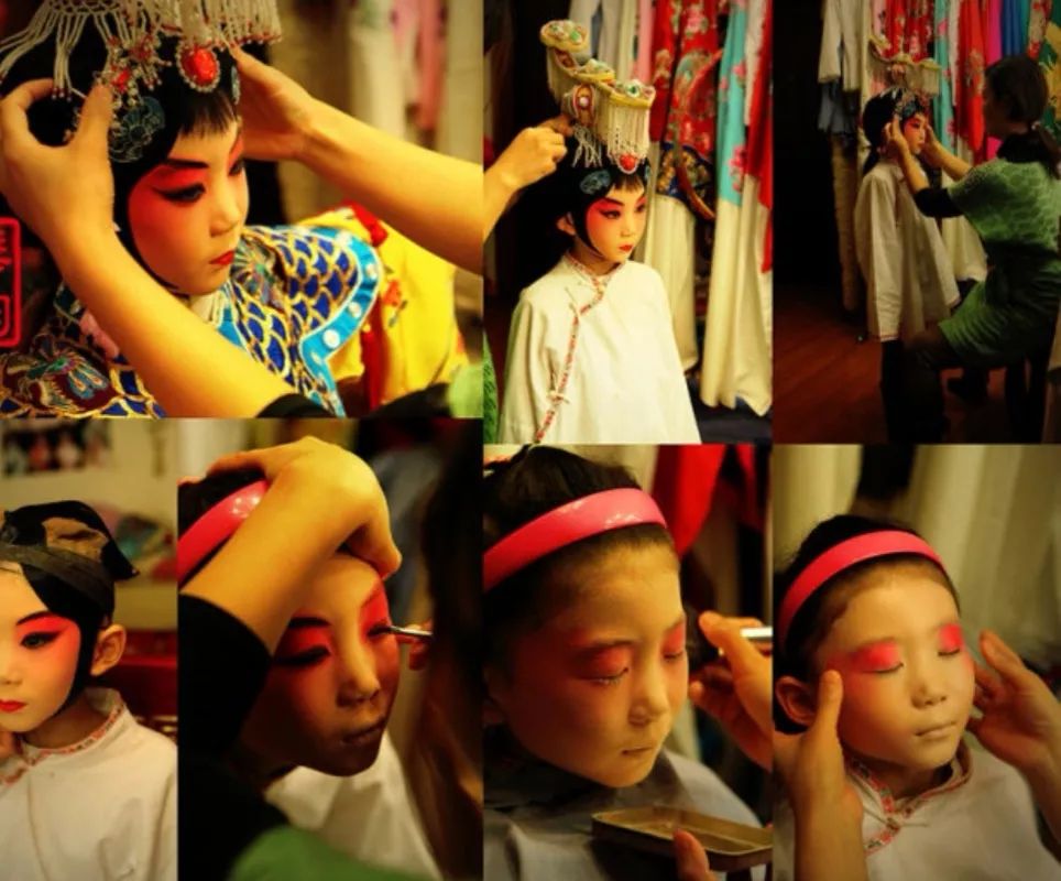太有戏了!竟然有妈妈送孩子这个夏天去学唱戏.... 太有戏了!竟然有妈妈送孩子这个夏天去学唱戏....