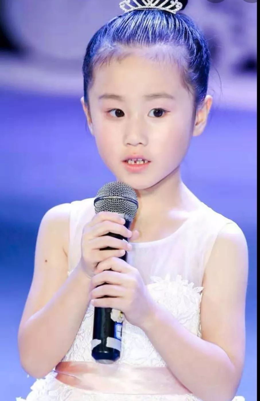 太有戏了!竟然有妈妈送孩子这个夏天去学唱戏.... 太有戏了!竟然有妈妈送孩子这个夏天去学唱戏....