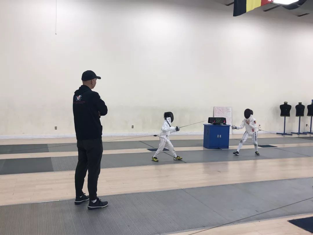 妈妈分享:儿子的习剑参赛记,比赛让击剑艺术升华 妈妈分享:儿子的习剑参赛记,比赛让击剑艺术升华