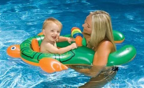 热！夏日玩水必备游泳圈、充气游泳池、游泳尿布如何挑选？