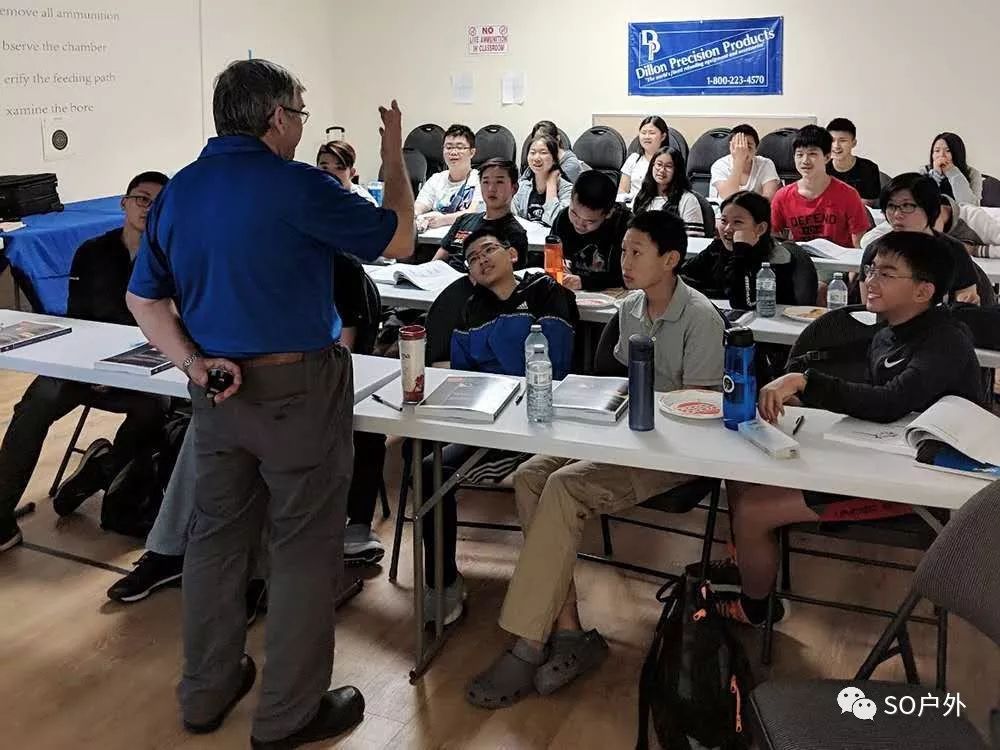 太酷了~~多伦多竟然有这样的射击和射箭夏令营！