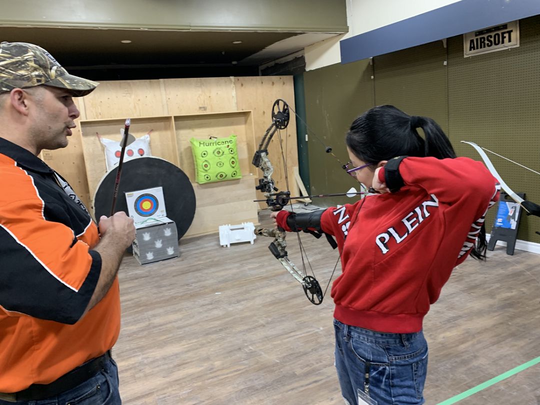 太酷了~~多伦多竟然有这样的射击和射箭夏令营！